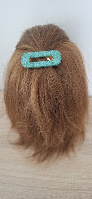 barrette fait main artisanal résine époxy made in france vert bleu et or